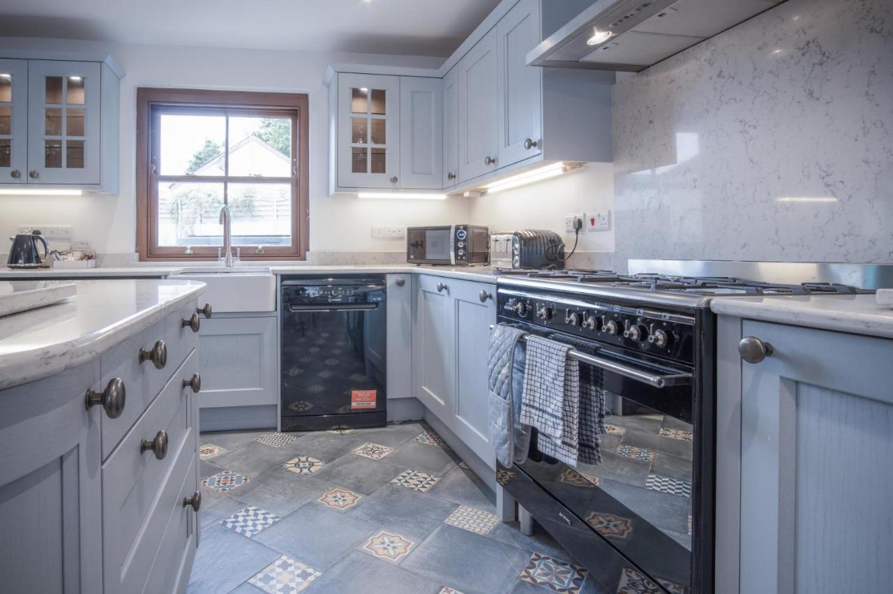 Pendeilo Villa - 5 Bedroom Holiday Home - Amroth Eksteriør bilde
